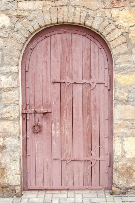 depositphotos_81509436-stock-photo-closed-ancient-wooden-door